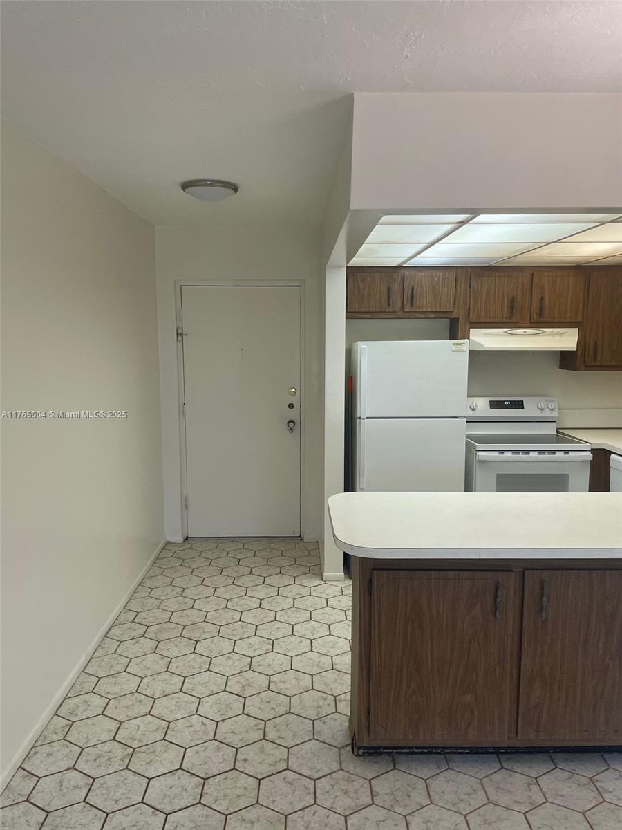 OMEGA CONDO NO 4 - Residential Lease