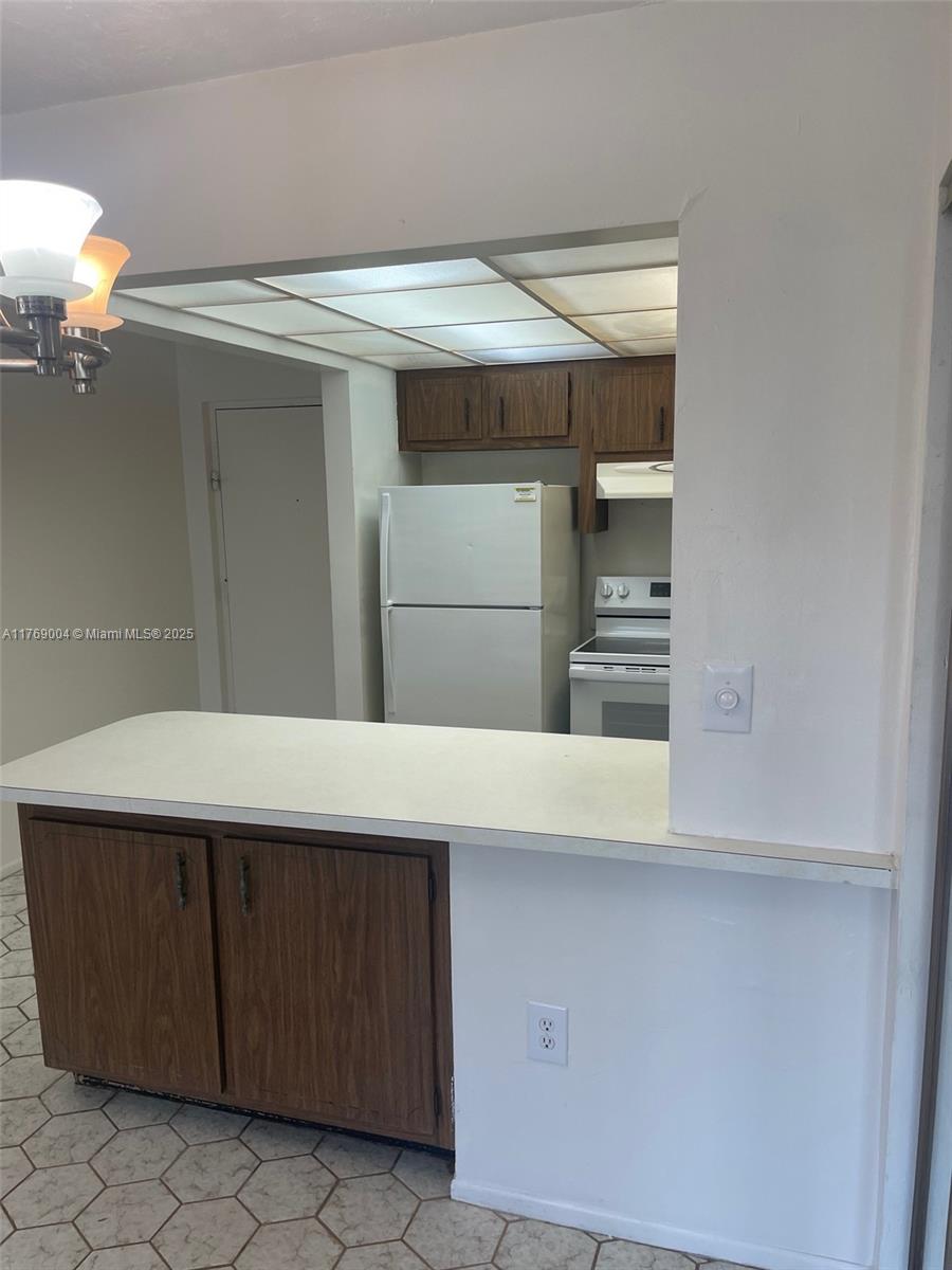 OMEGA CONDO NO 4 - Residential Lease
