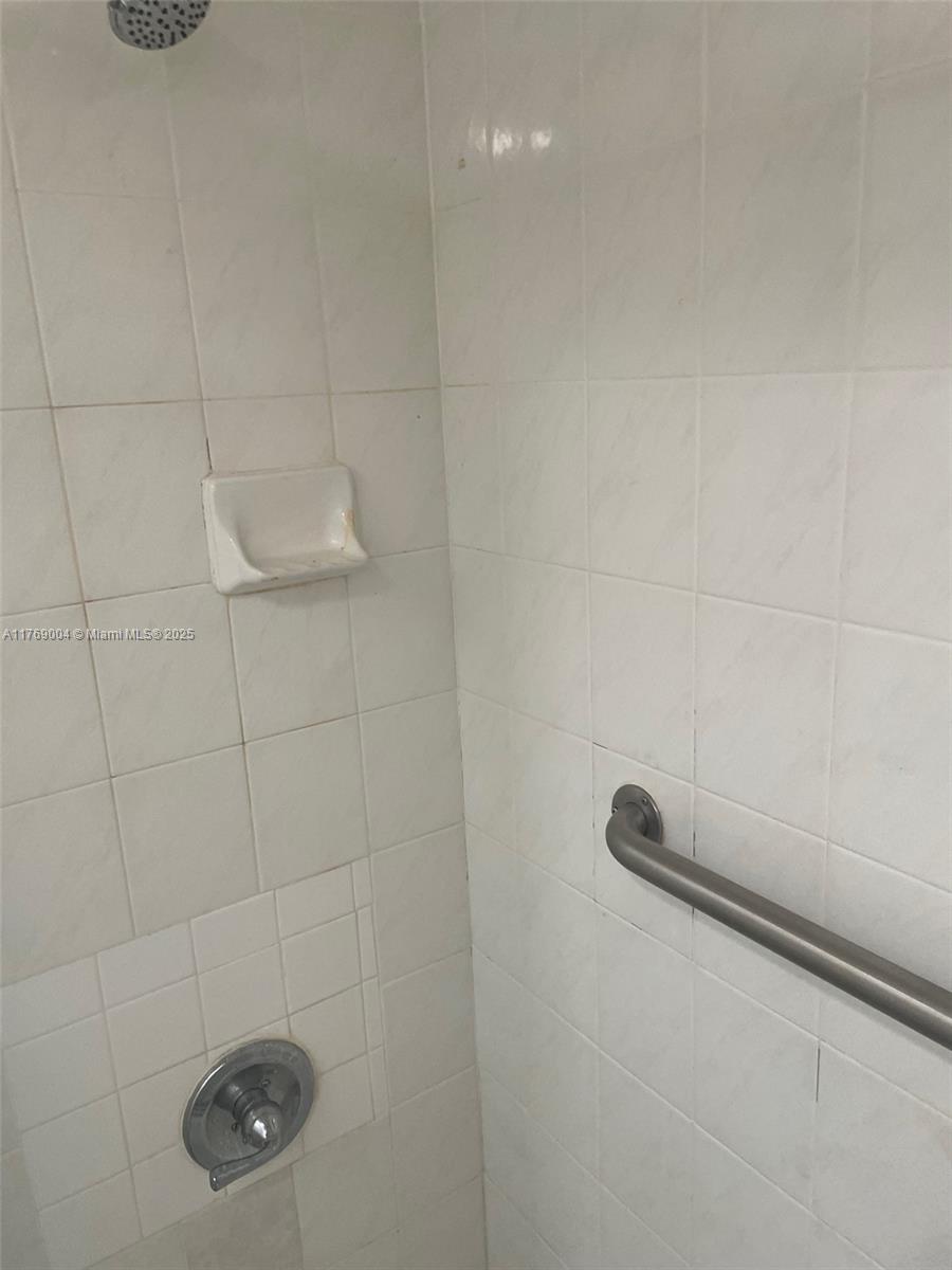 OMEGA CONDO NO 4 - Residential Lease