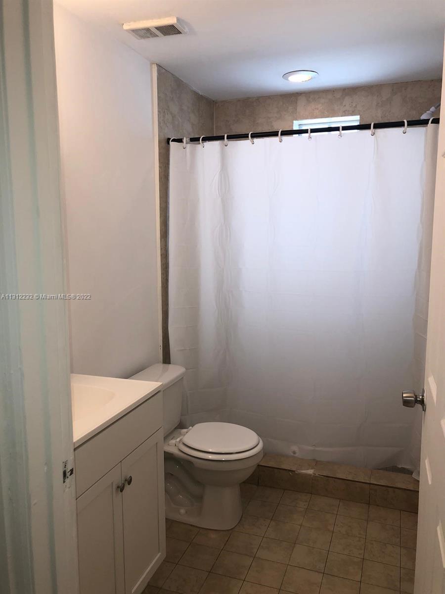 MERIDIAN DECO CONDO - Residential Lease