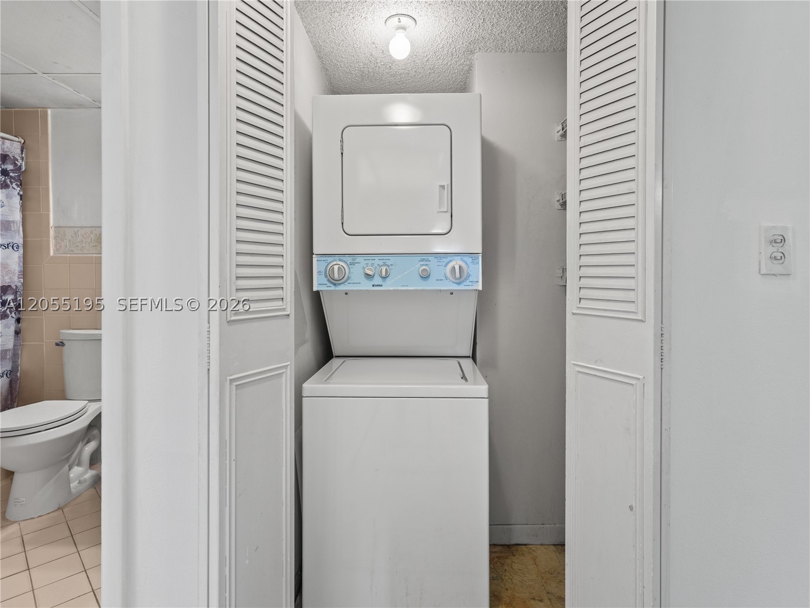 VERSAILLE GARDENS I CONDO - Residential