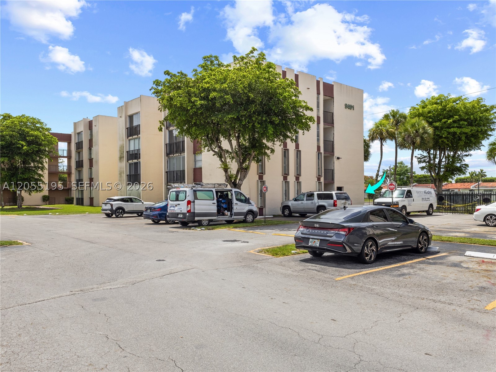 VERSAILLE GARDENS I CONDO - Residential