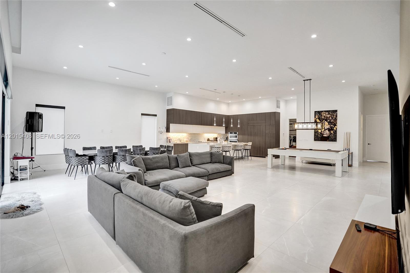 SHADY RIDGE ESTATES - Residential