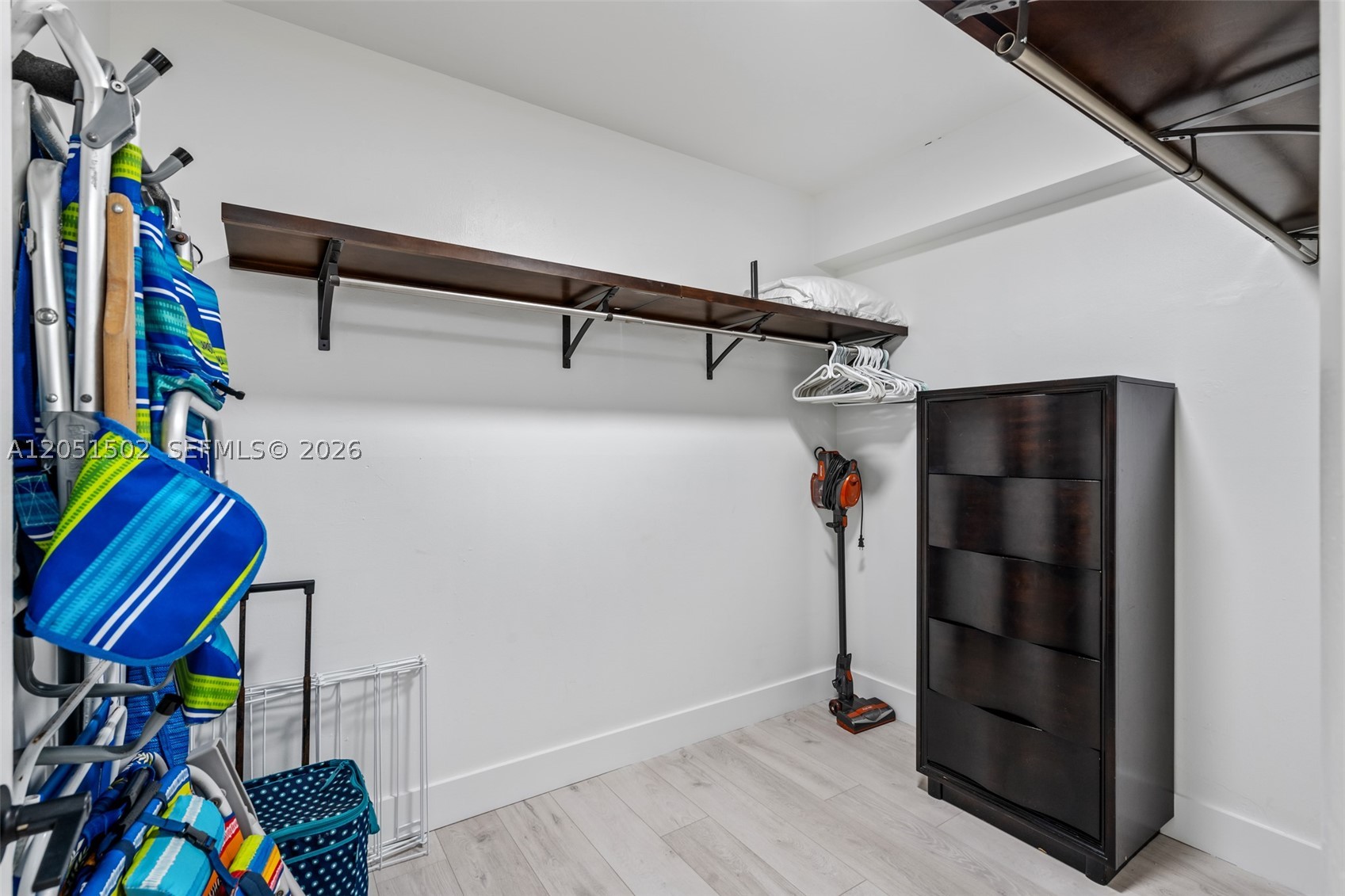 HIDDEN WOODS OF DEER CREE - Residential Lease