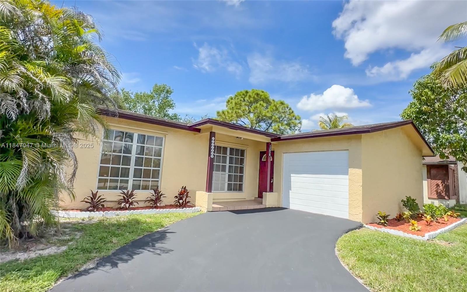 No HOA. Excellent investment property • 5-bedroom, 2-bath single-family home • Rented for $6,545 USD/month. The rental income is supported by a government housing assistance program (as of June: $6,434 government / $111 tenant) • Rent on time! Lease renews 09/30/2026 • Spacious lot 6,000 sqft • Electric dryer 2023, Water Heater 2019, Roof 2018, HVAC 2017.
 • The current management company can be facilitated 
• Please do not disturb tenant or knock on the door! • Video Tour is available