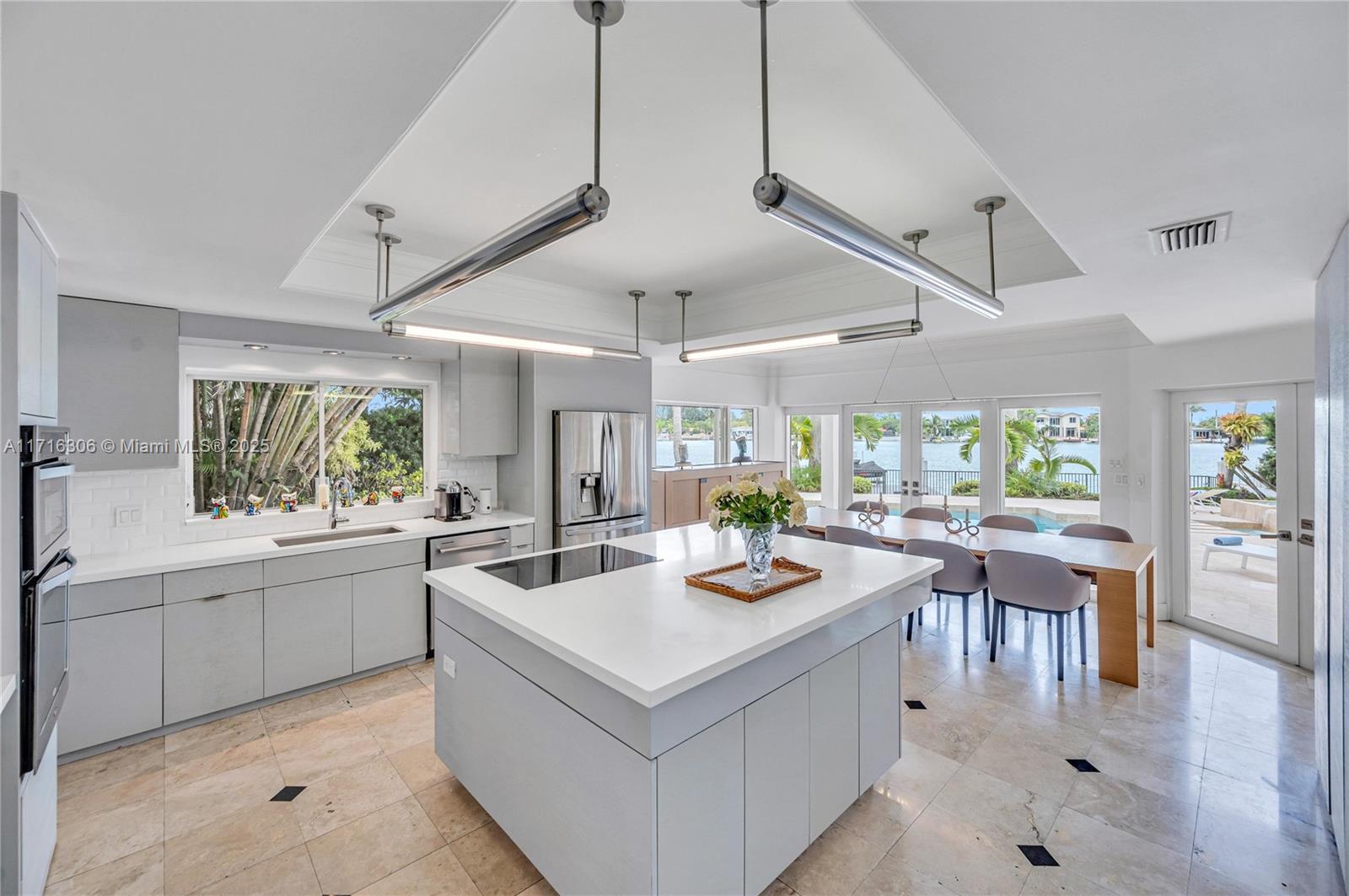 BISCAYNE POINT - Residential