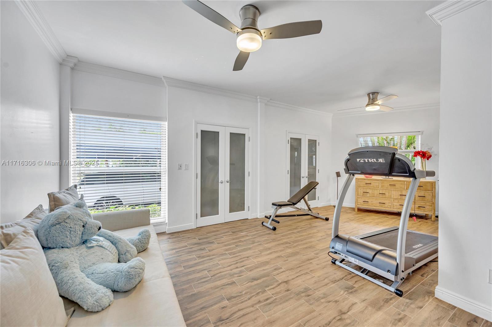 BISCAYNE POINT - Residential