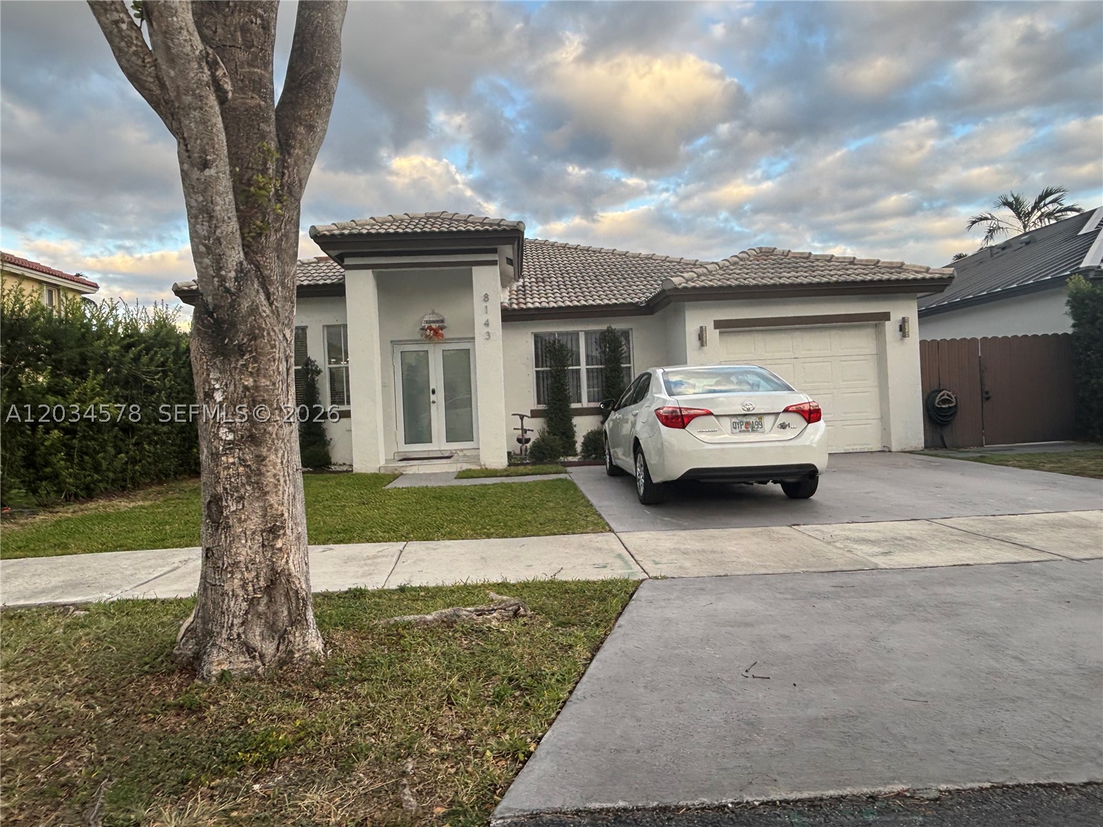 POINCIANA AT SUNSET LAKES - Residential Lease