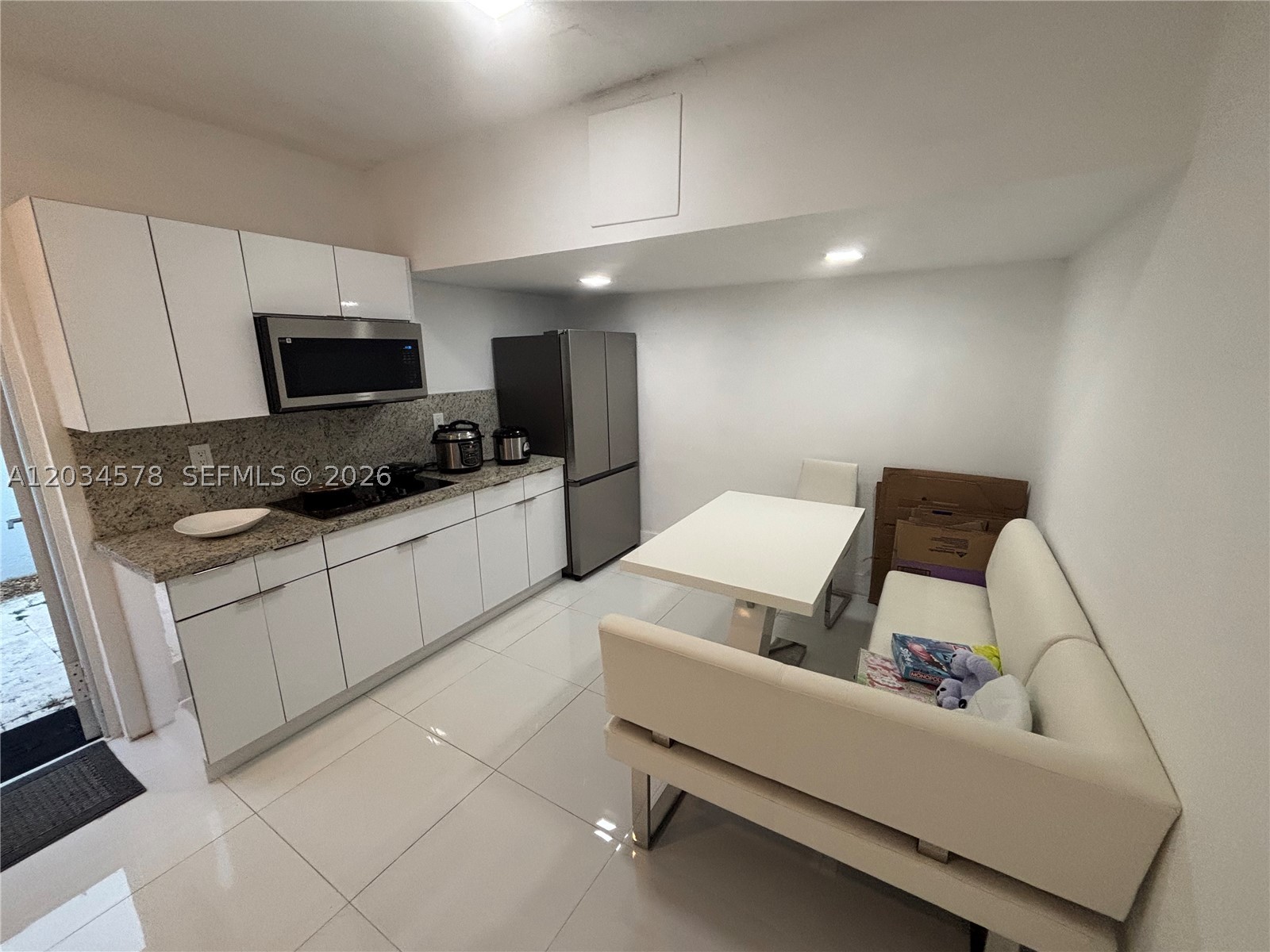 POINCIANA AT SUNSET LAKES - Residential Lease