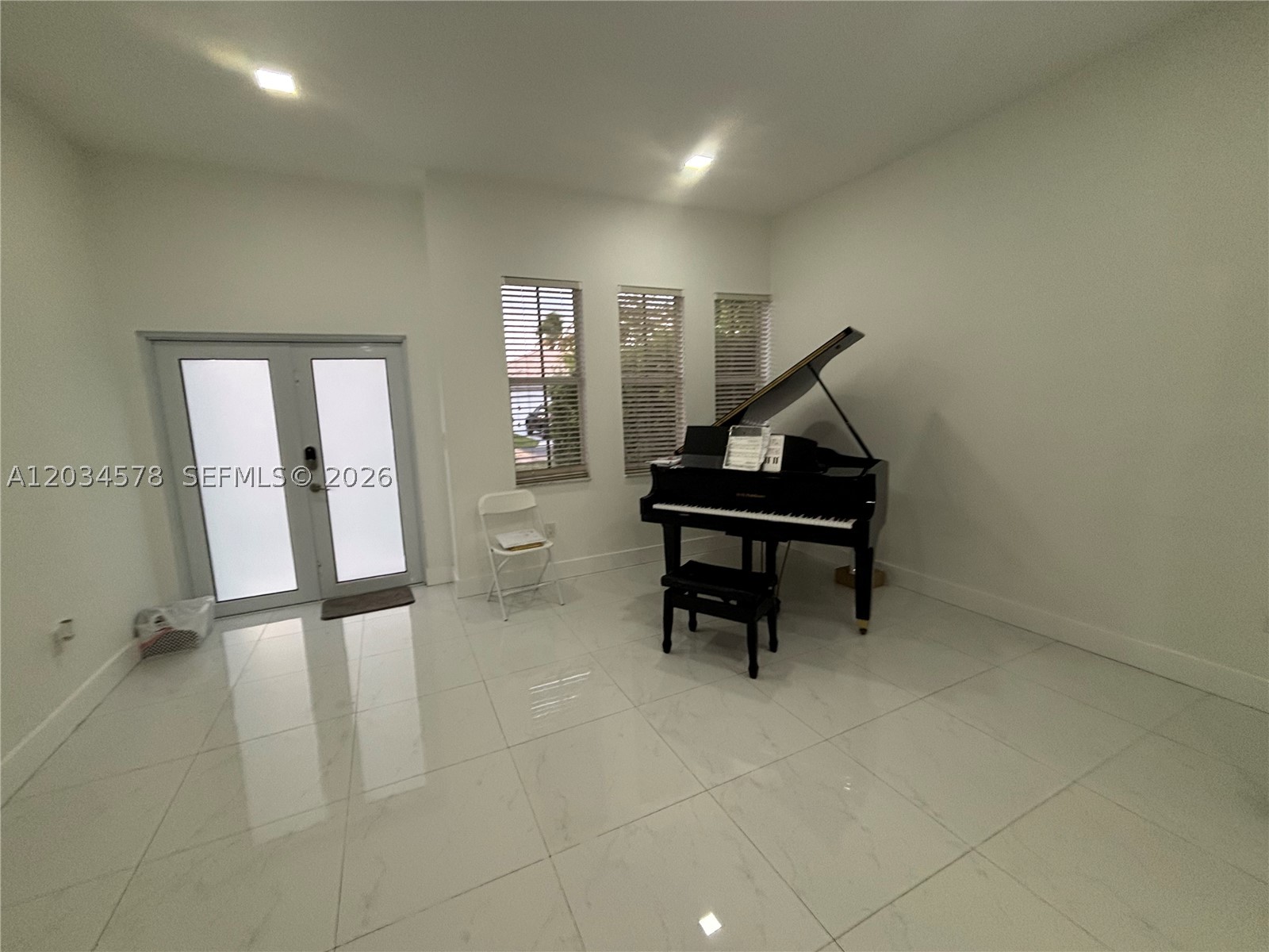 POINCIANA AT SUNSET LAKES - Residential Lease