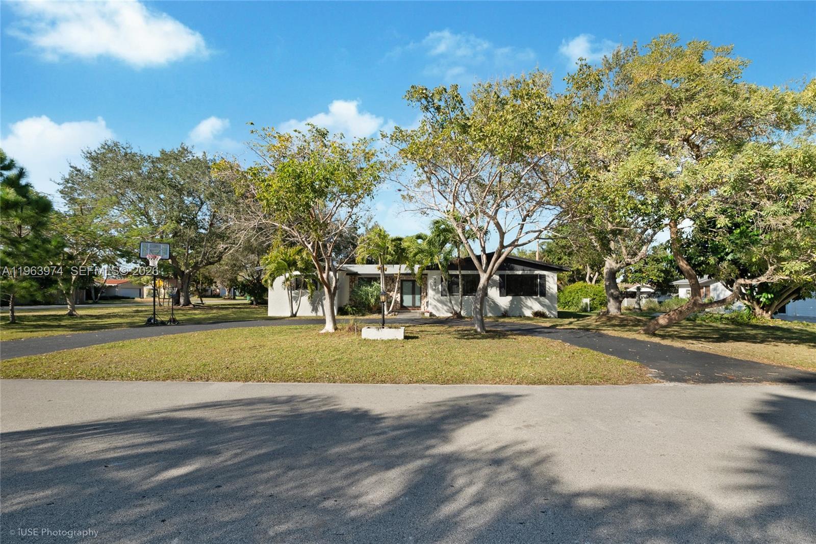 MALBROOK - Residential