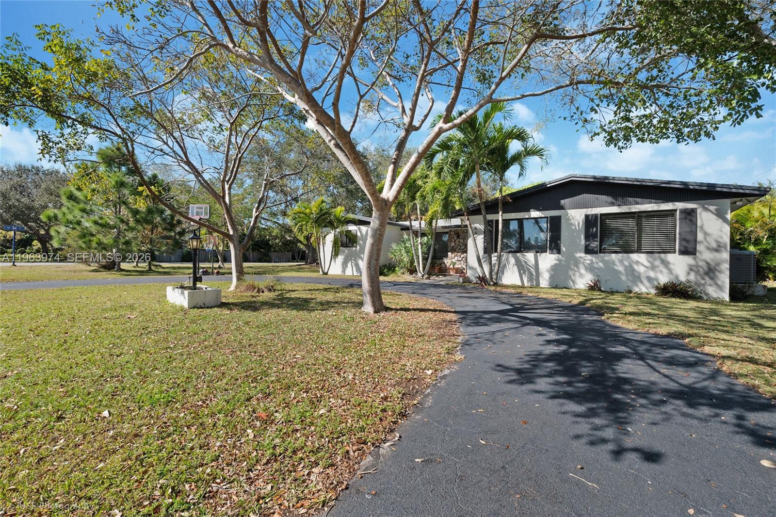 MALBROOK - Residential