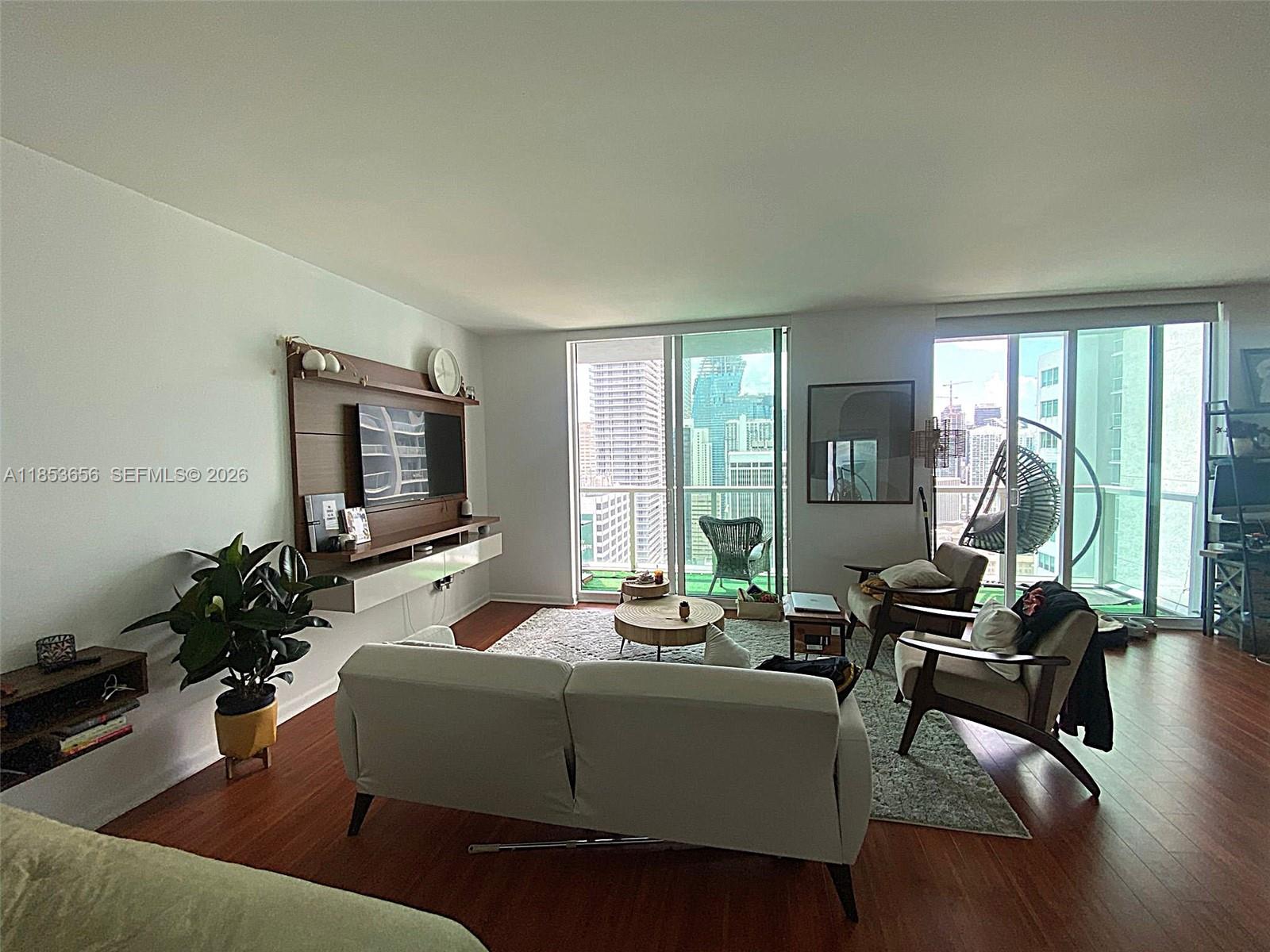 VIZCAYNE NORTH CONDO - Residential