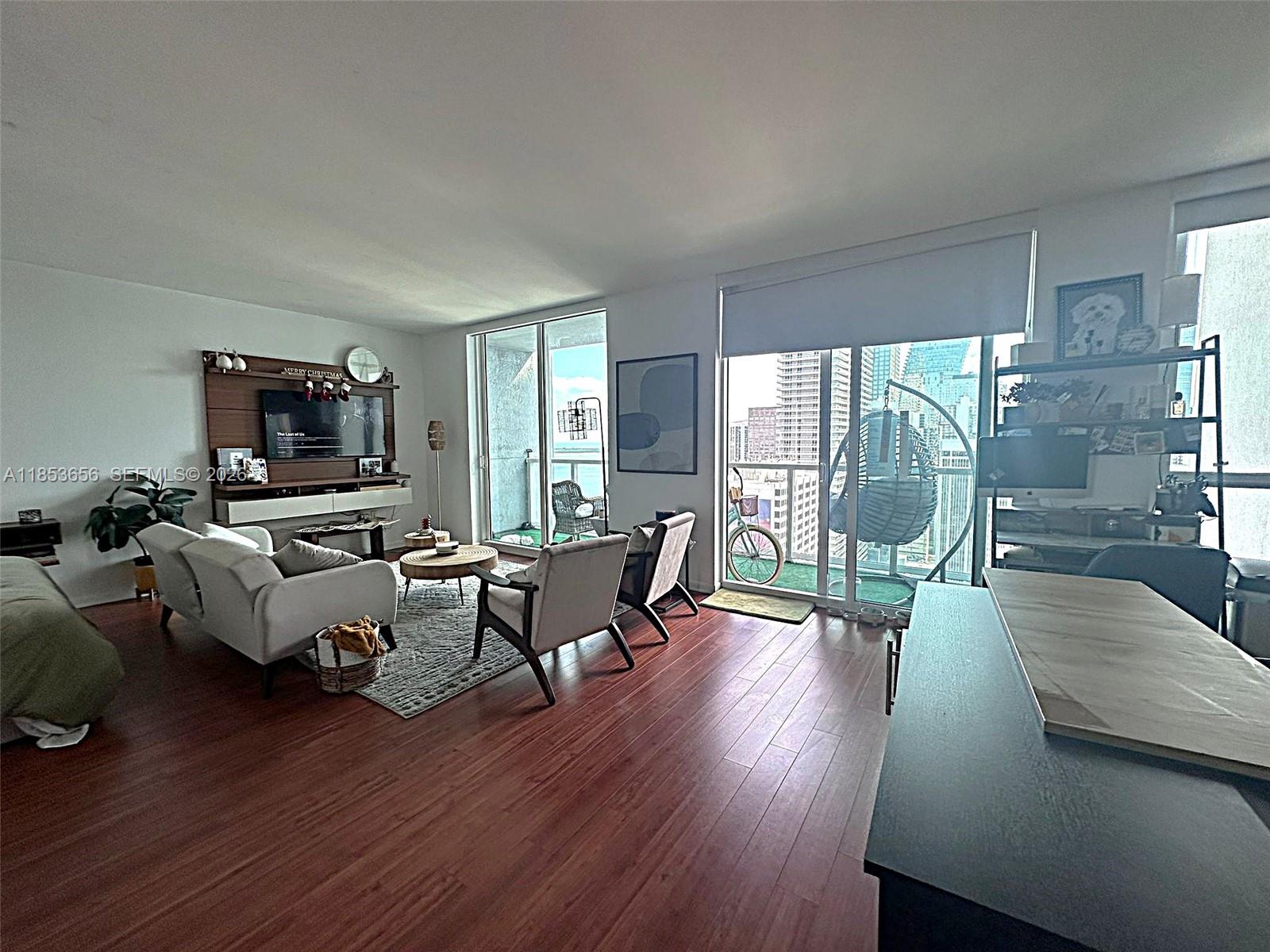 VIZCAYNE NORTH CONDO - Residential