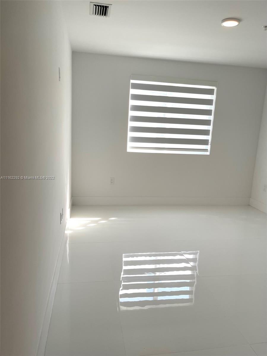 FLORIDA FRUIT LAND COMPAN - Residential Lease