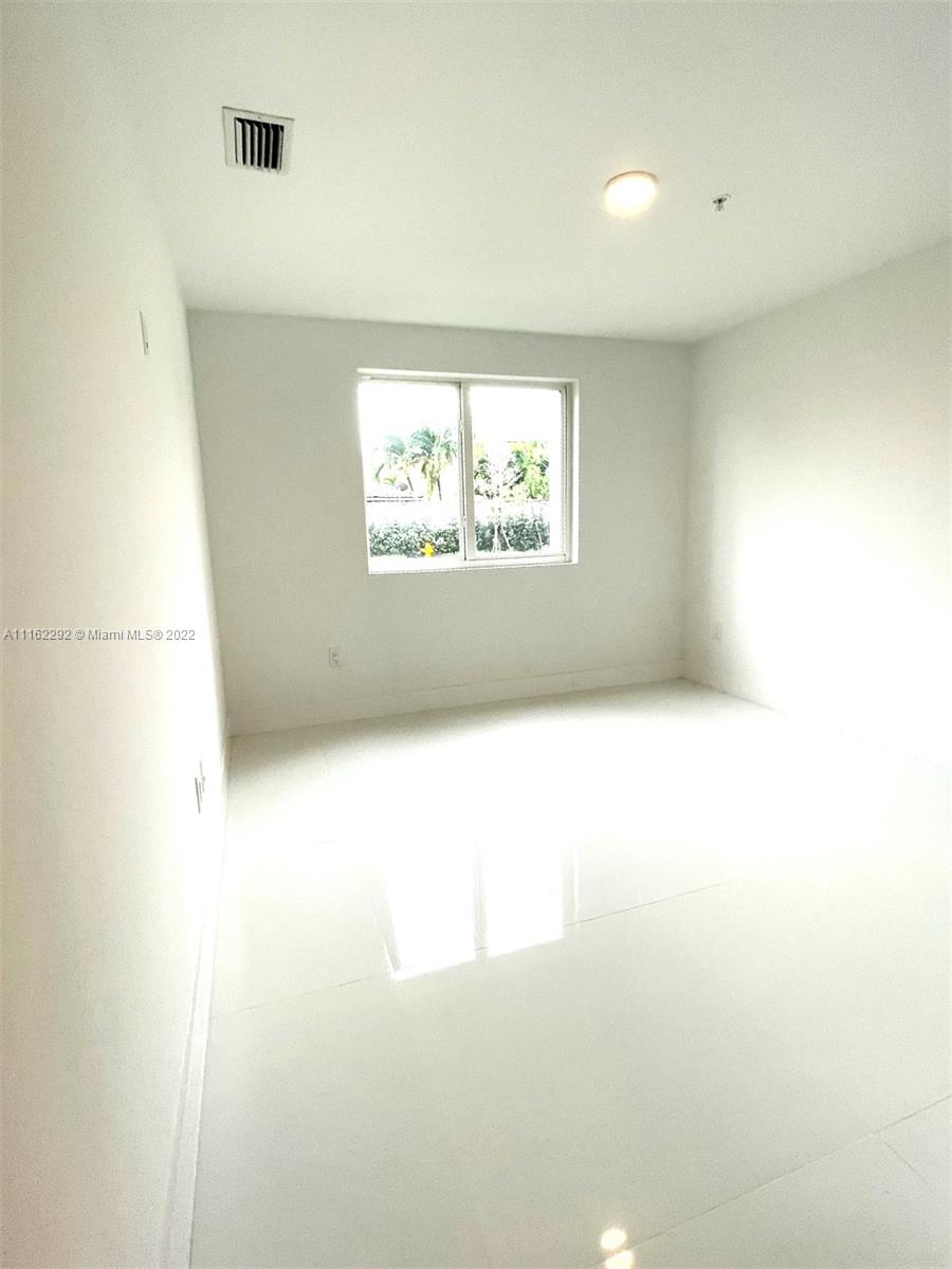FLORIDA FRUIT LAND COMPAN - Residential Lease