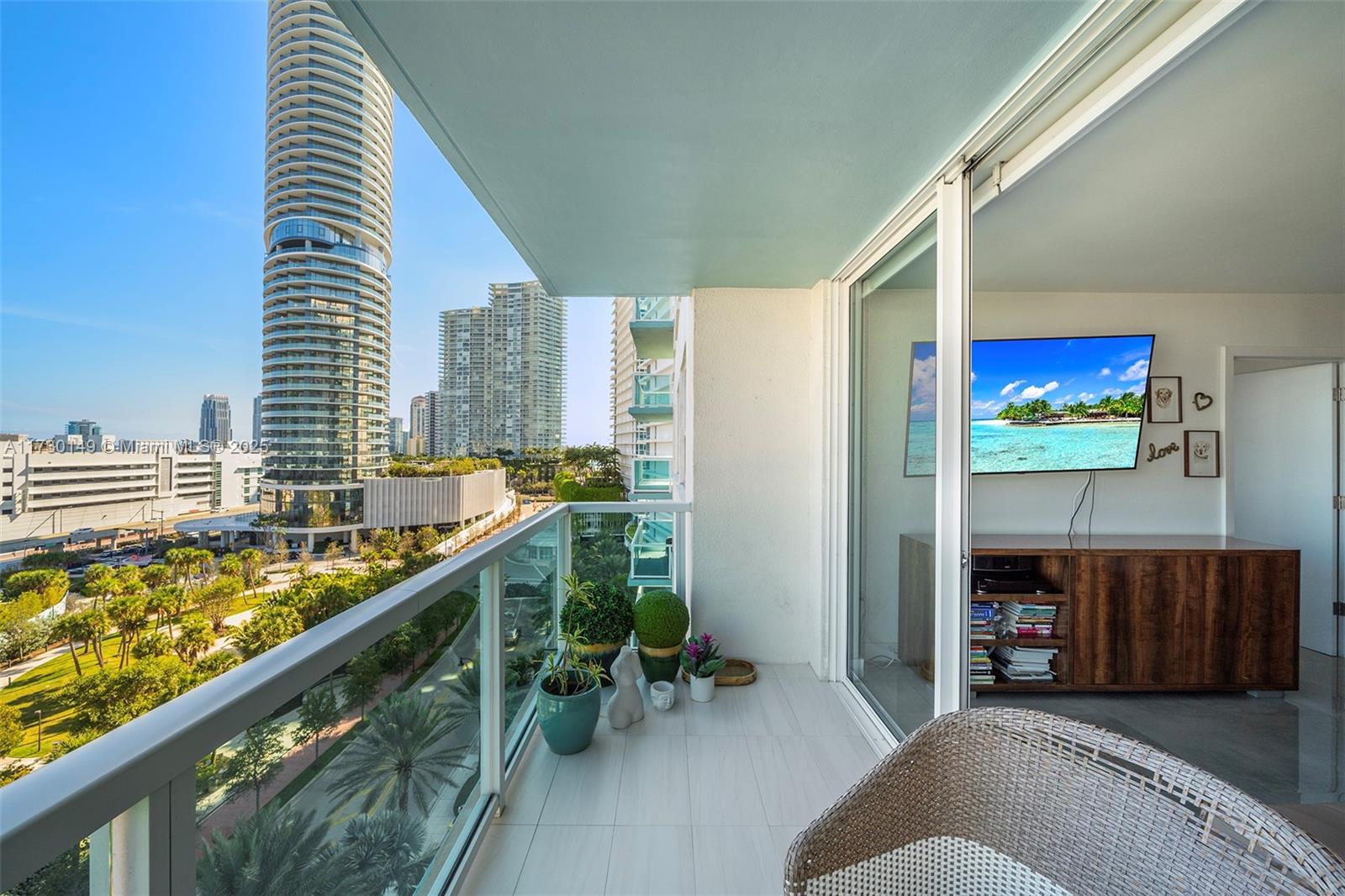 THE FLORIDIAN CONDO - Residential