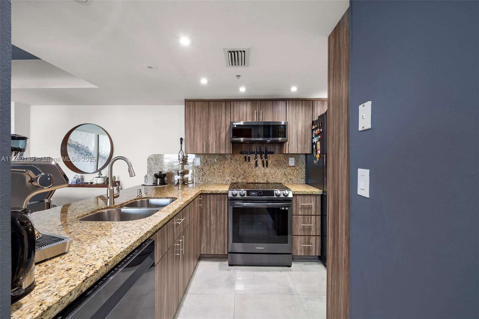 THE FLORIDIAN CONDO - Residential