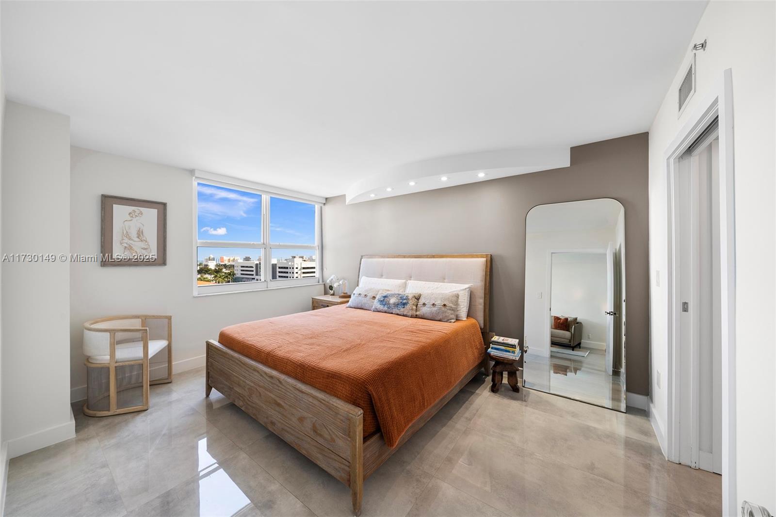 THE FLORIDIAN CONDO - Residential