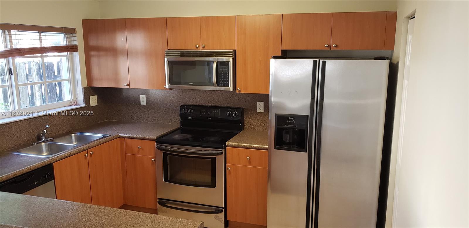 CEDARS WOODS HOMES CONDO - Residential Lease