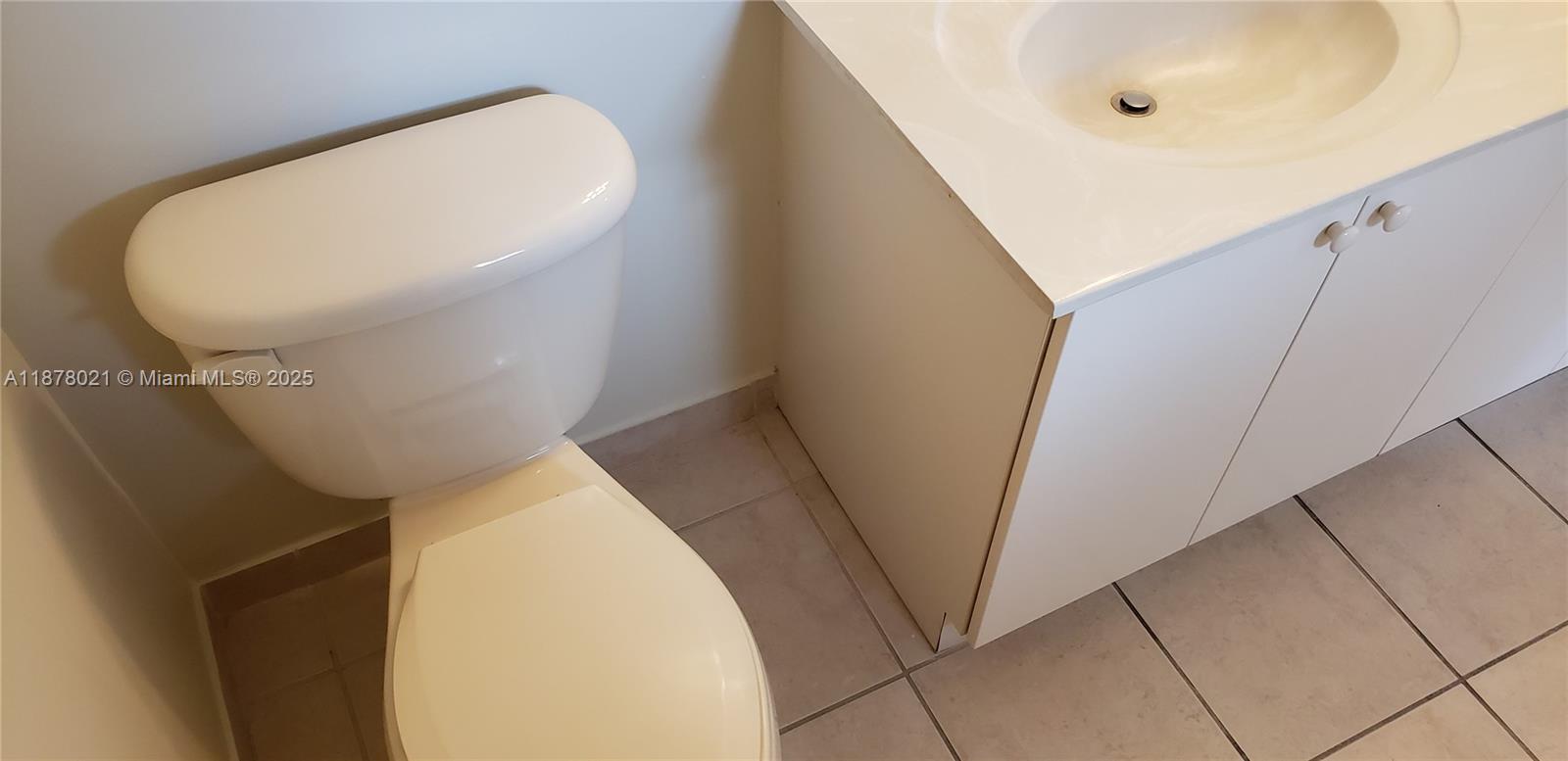 CEDARS WOODS HOMES CONDO - Residential Lease
