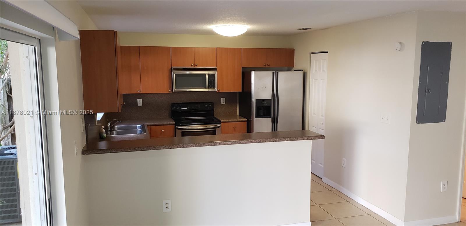 CEDARS WOODS HOMES CONDO - Residential Lease