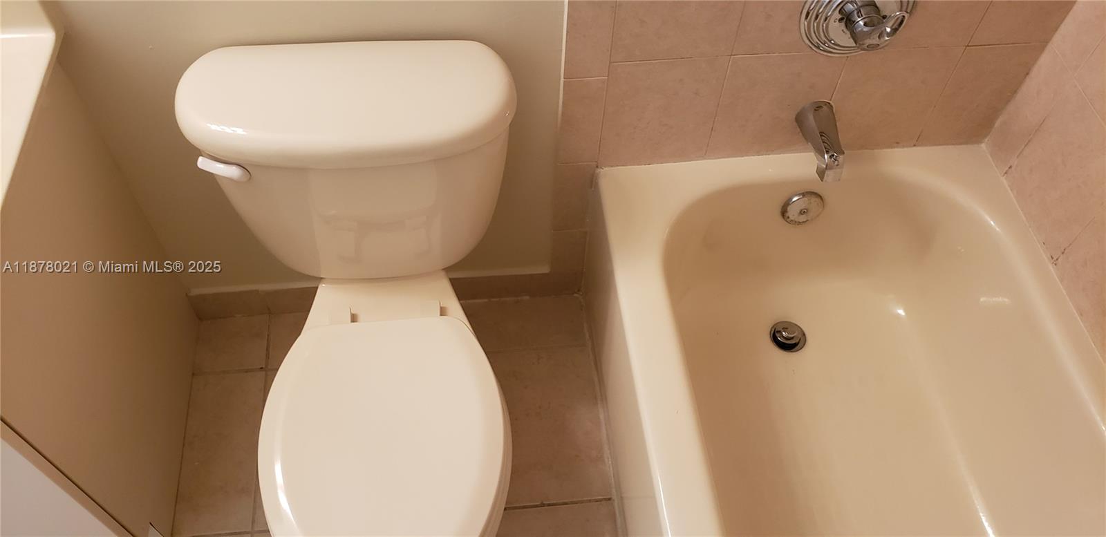 CEDARS WOODS HOMES CONDO - Residential Lease
