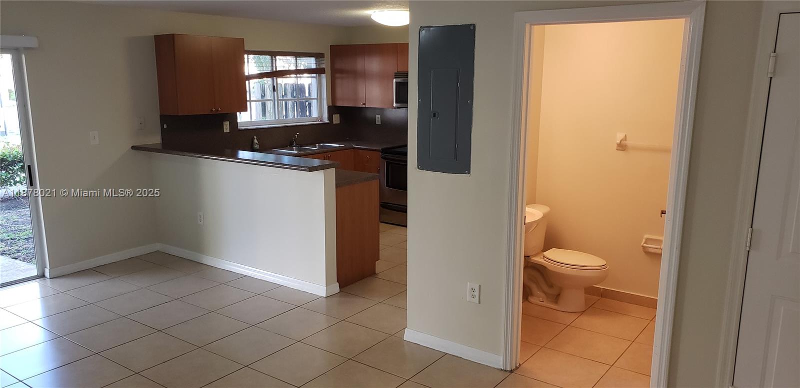 CEDARS WOODS HOMES CONDO - Residential Lease