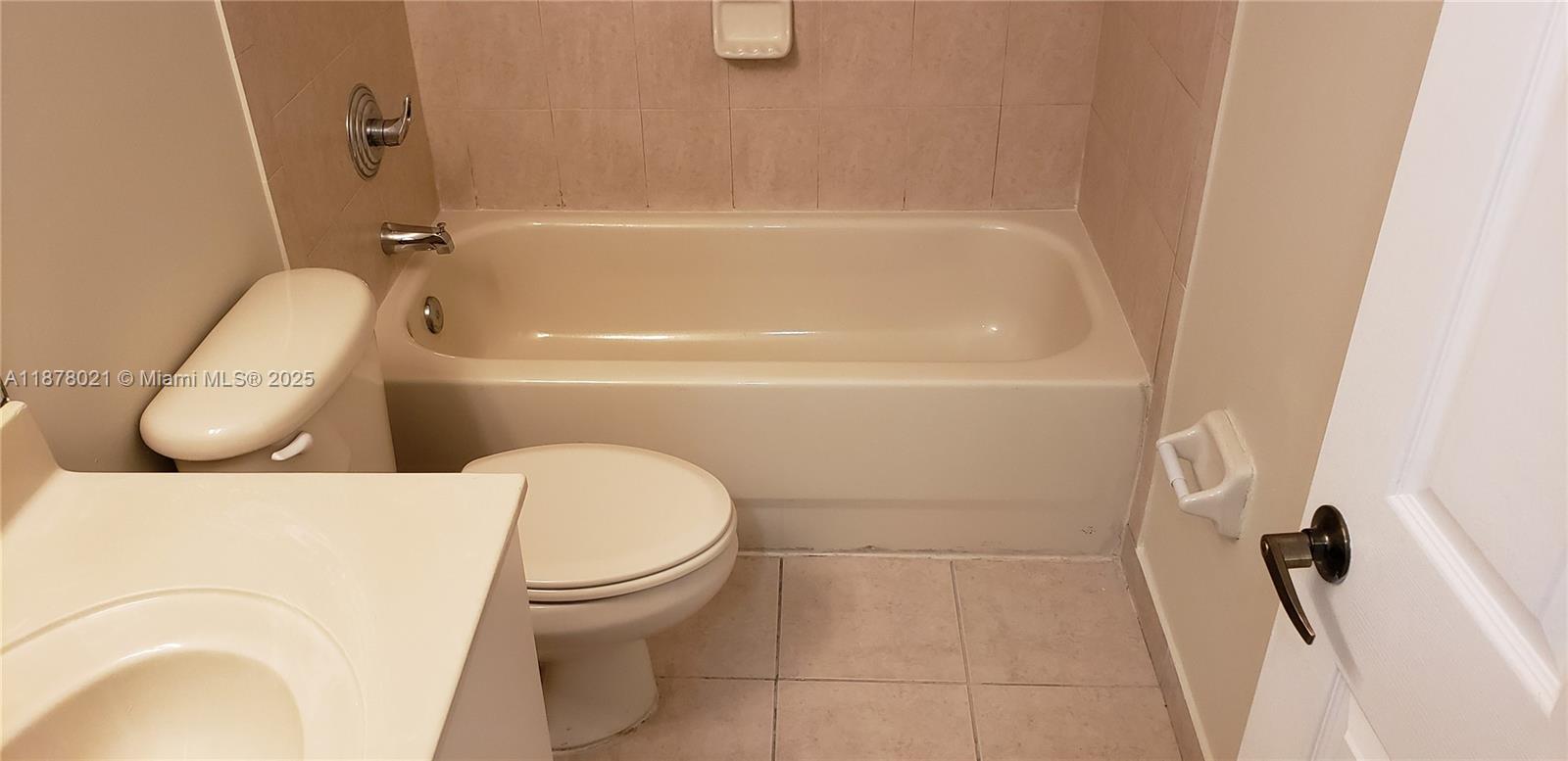 CEDARS WOODS HOMES CONDO - Residential Lease
