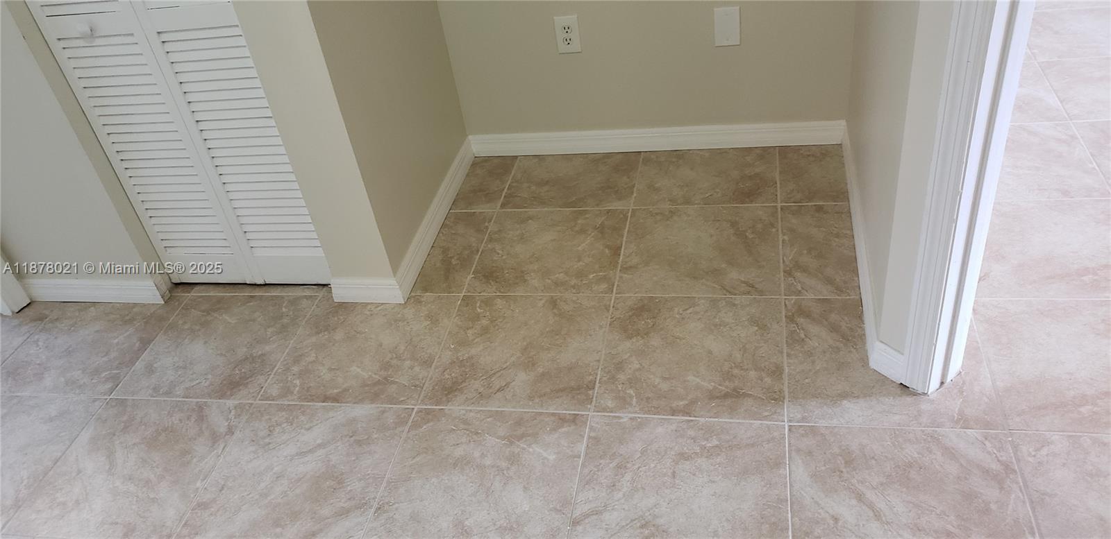 CEDARS WOODS HOMES CONDO - Residential Lease