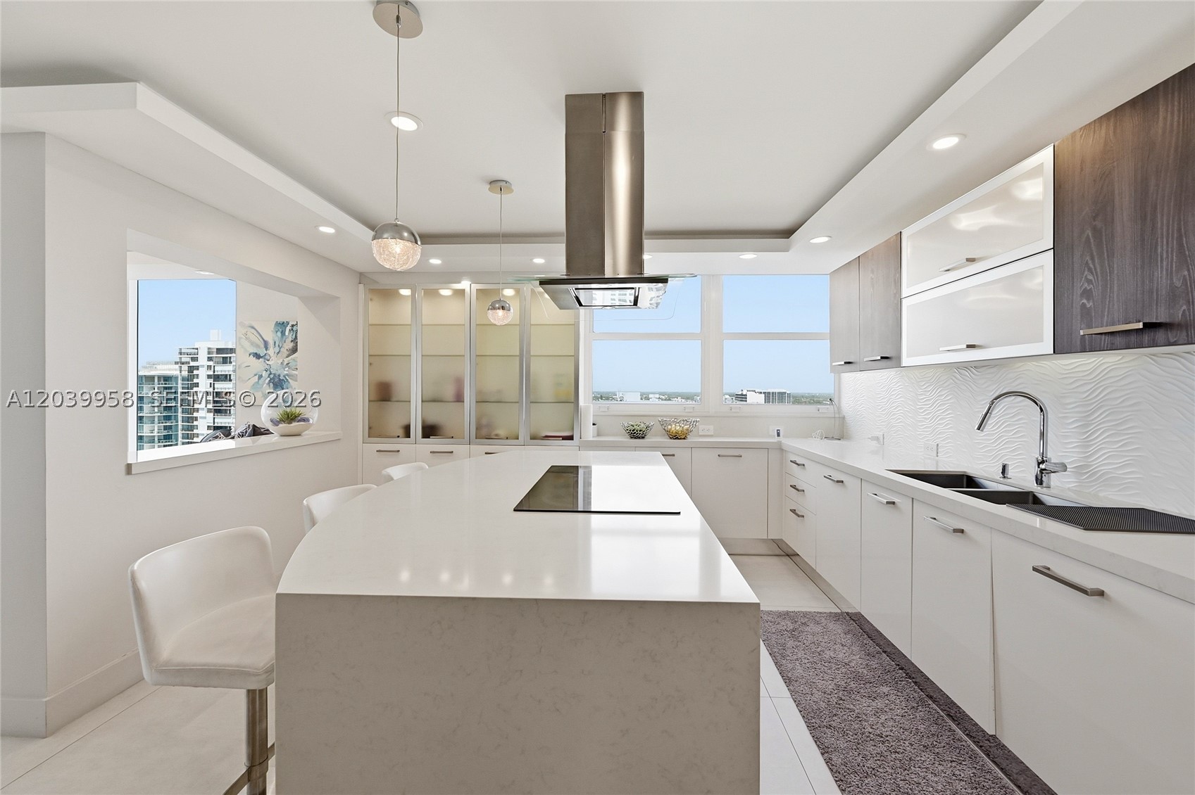 SUNRISE EAST CONDO - Residential