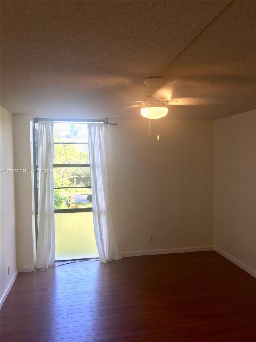 BRAVURA II CONDO - Residential