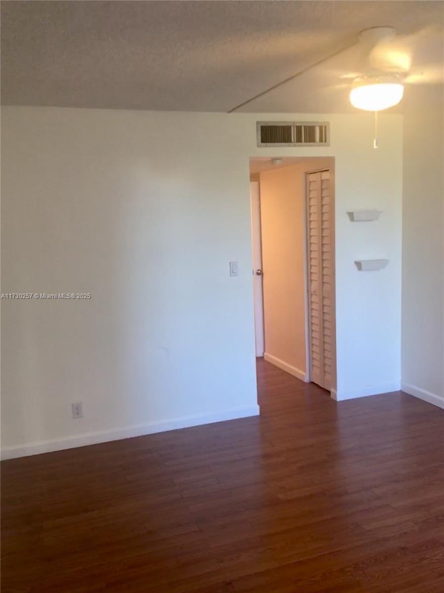 BRAVURA II CONDO - Residential