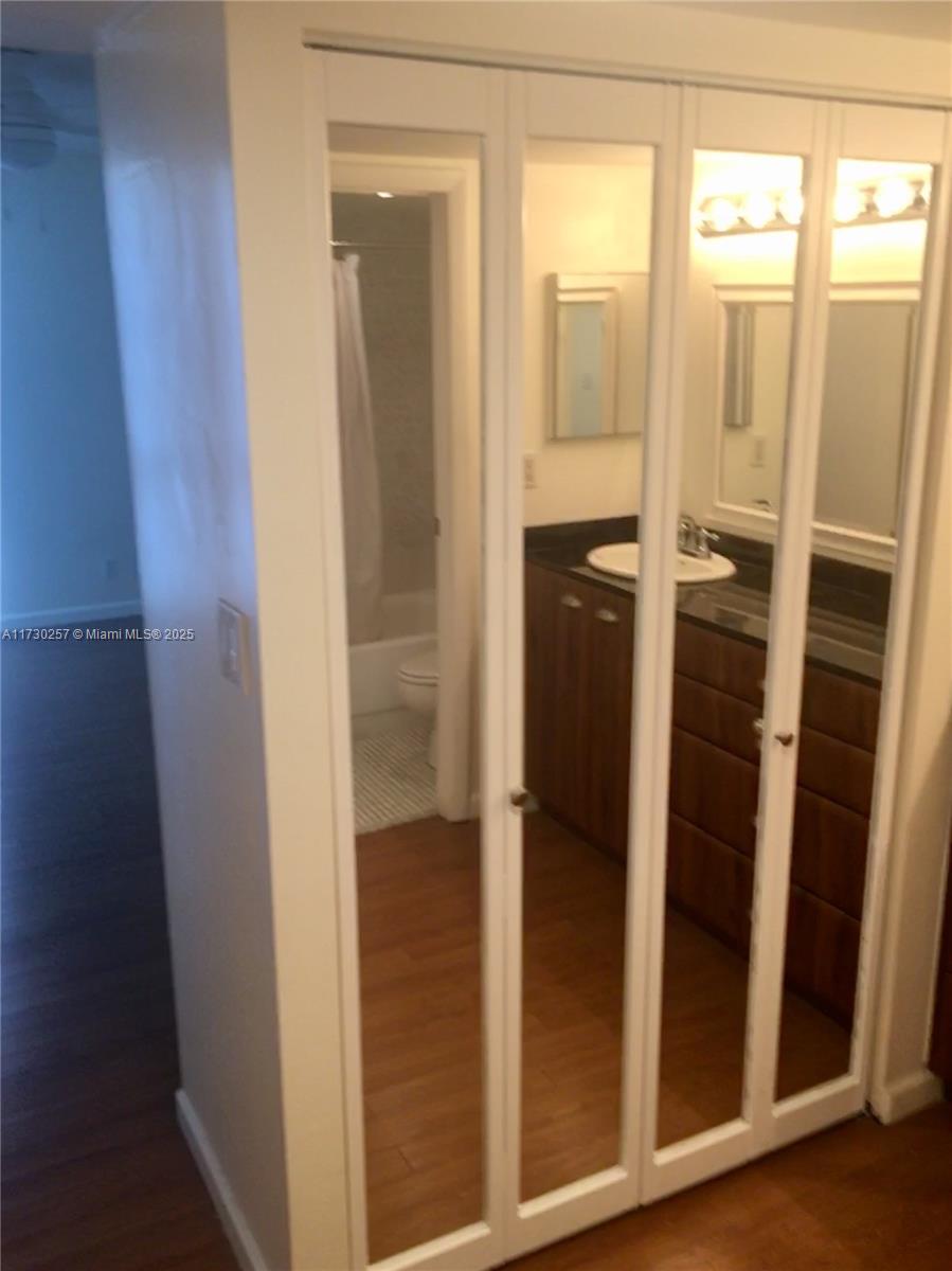 BRAVURA II CONDO - Residential