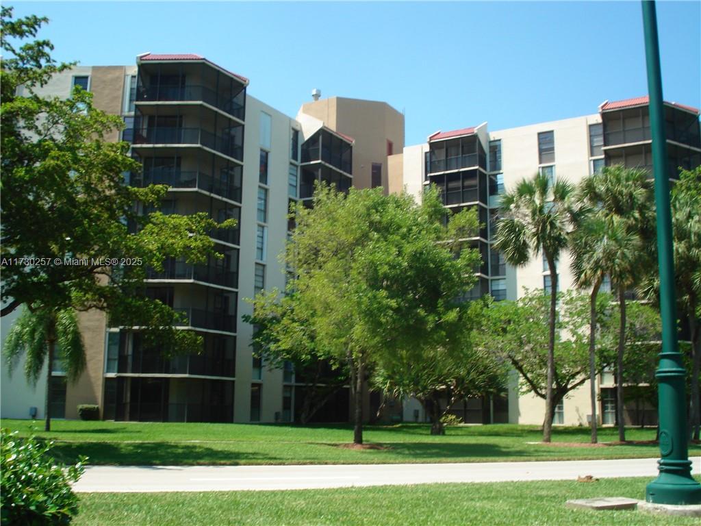 lOCATED IN THE HEART OF aVENTURA. iDEAL BUY FOR FIRST TIME HOMEOWNERS. fALL IN LOVE WITH THIS BRIGHT AND SPACIOUS APARTMENT. qUAINT 1 bed 1 bath, screen balcony IN bRAVURA cONDO. oVERLOOKING GREAT GOLF. eNJOY A GYM, POOL, library, HEATED POOL, LAUNDRY FACILITIES ON EACH FLOOR, PARTY ROOM, ASSIGNED PARKING SPACE, A LARGE STORAGE AND MORE!. walking distance to mallS, restaurants, GROCERY SHOPPING. sHORT DRIVE TO THE BEACH, gULFSTREAM pARK, sUNNY ISLES AND hOLLYWOOD. maintenance include: gym, cable, internet, pool, water, garbage, landscaping, building insurance, parking, heated pool, security, management, maintenance, janitors cameras, monthly pest control, boilers, bbq, social room and library.