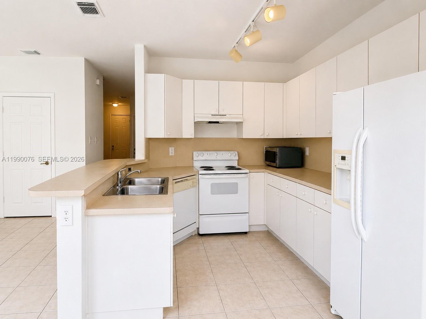 KENDALLAND - Residential