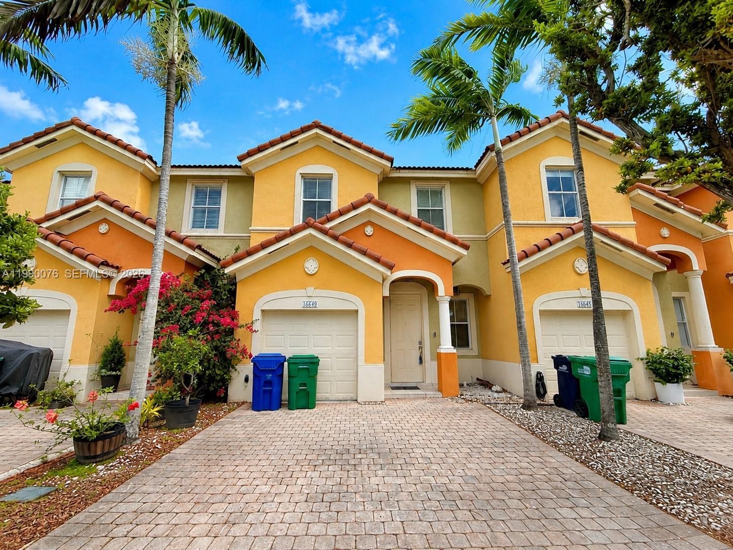 Excellent opportunity to own a bright and spacious townhouse in desirable West Kendall. This home features 3 bedrooms, 2.5 bathrooms, washer and dryer conveniently located on the second floor, a walk-in closet, and an oversized primary bathroom. Enjoy the convenience of a 1-car garage plus a 2-car driveway. Located in a quiet and highly sought-after neighborhood in Kendall, with easy access to Krome Ave and Kendall Dr.
