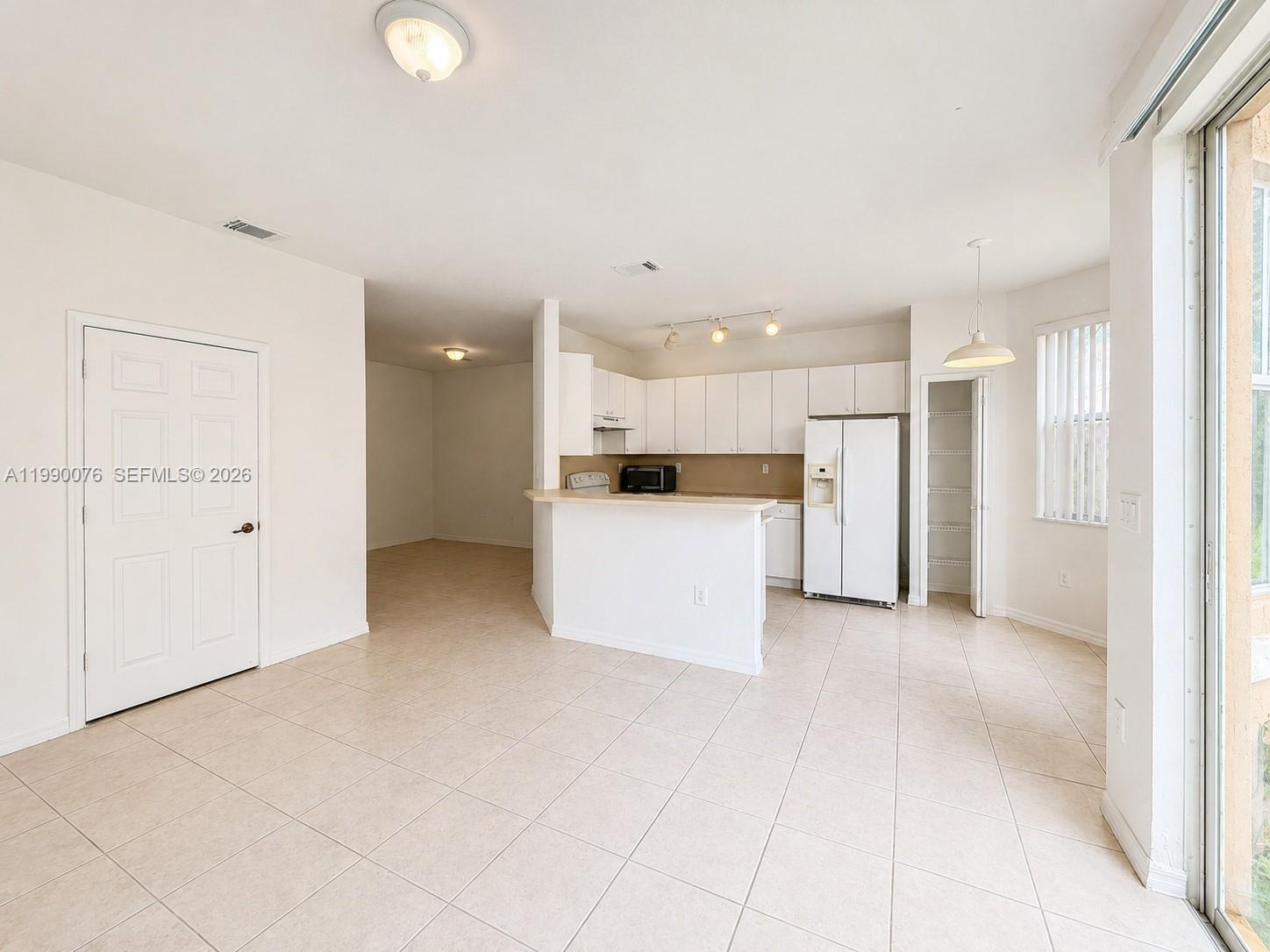 KENDALLAND - Residential