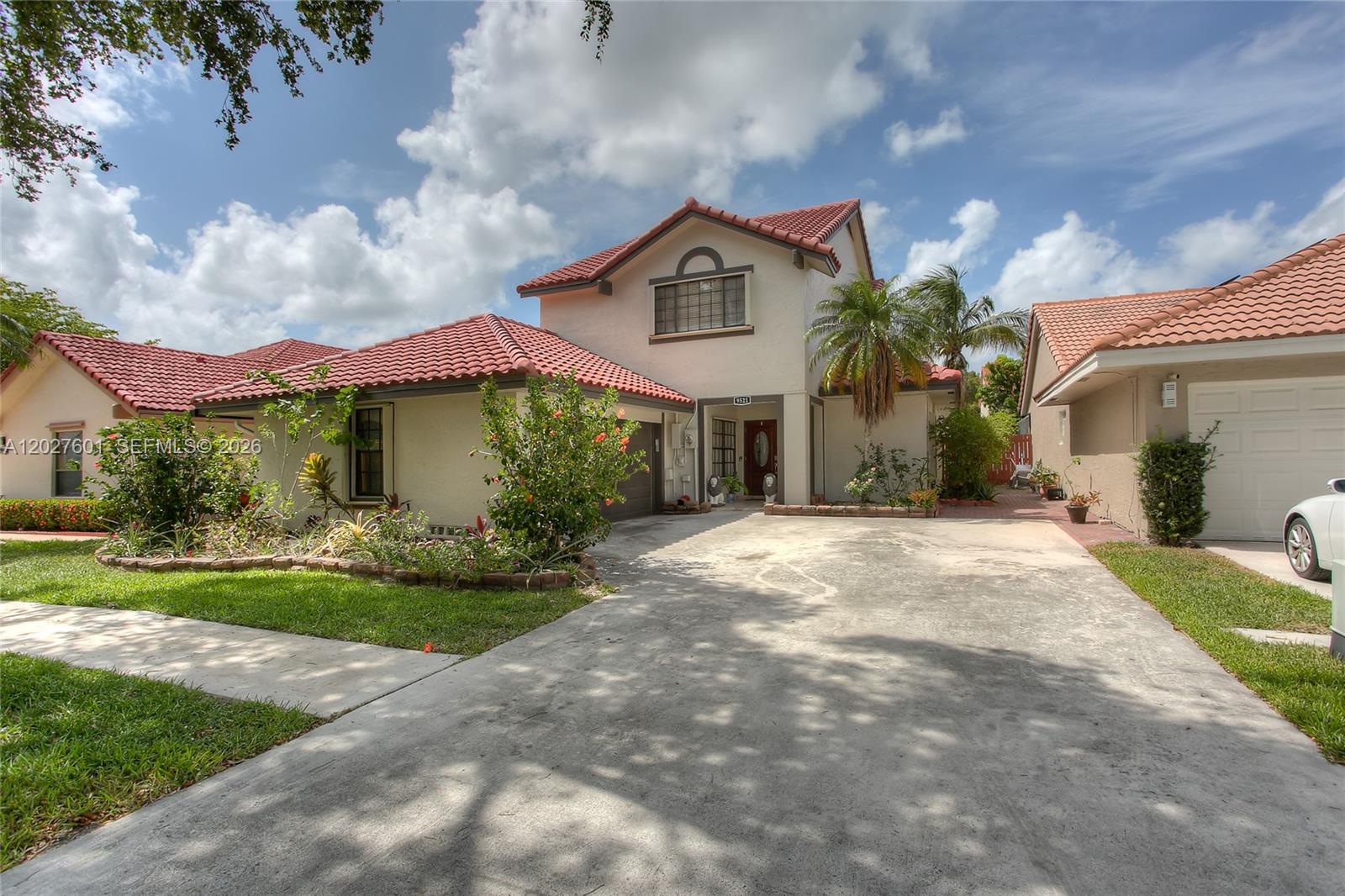 BRAND NEW 2026 ROOF! LARGE almost 3k SQFT single family POOL home with 4 bed-3 Bath & 2 car garage. 1st floor has a BEDROOM. All shower baths have been recently remodeled, new washer & dryer, NEW PVC FENCE, WHOLE YARD HAS ARTIFICIAL TURF. PLENTY OF SPACE TO PARK multiple cars in the front. EASY TO SHOW!