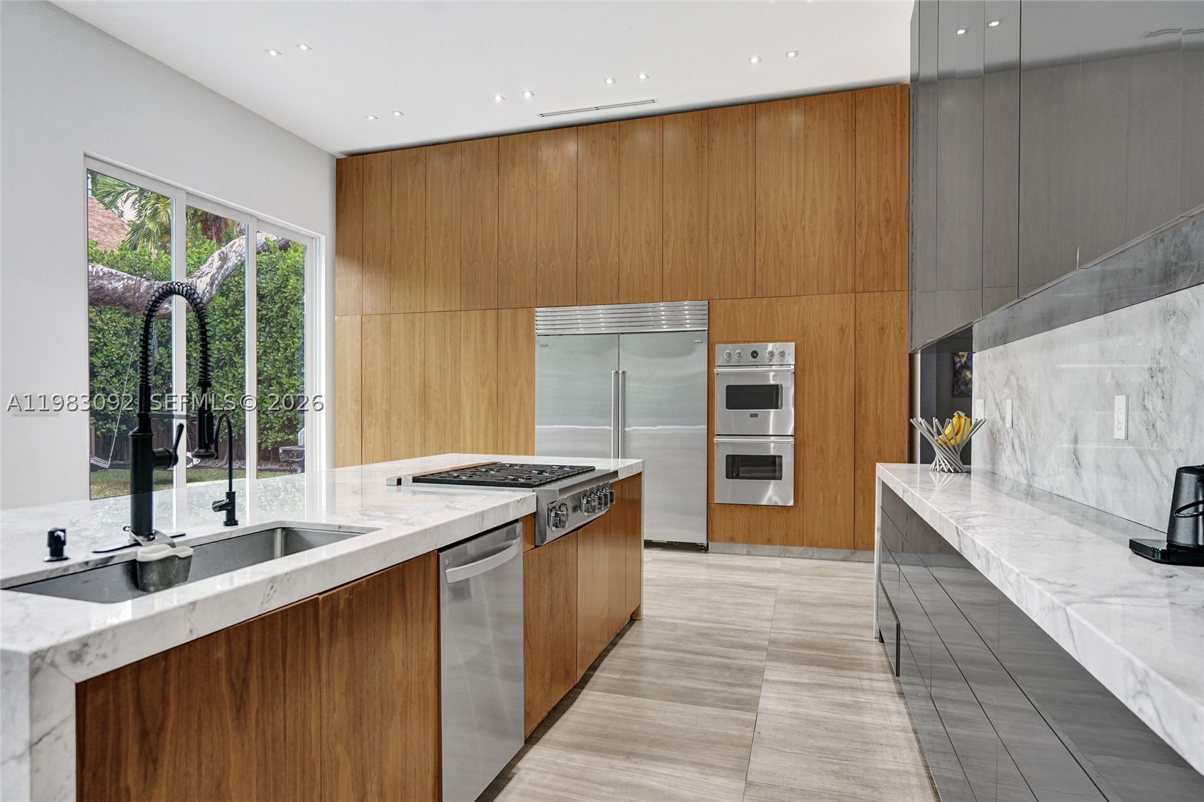OAK HAMMOCK ESTATES - Residential