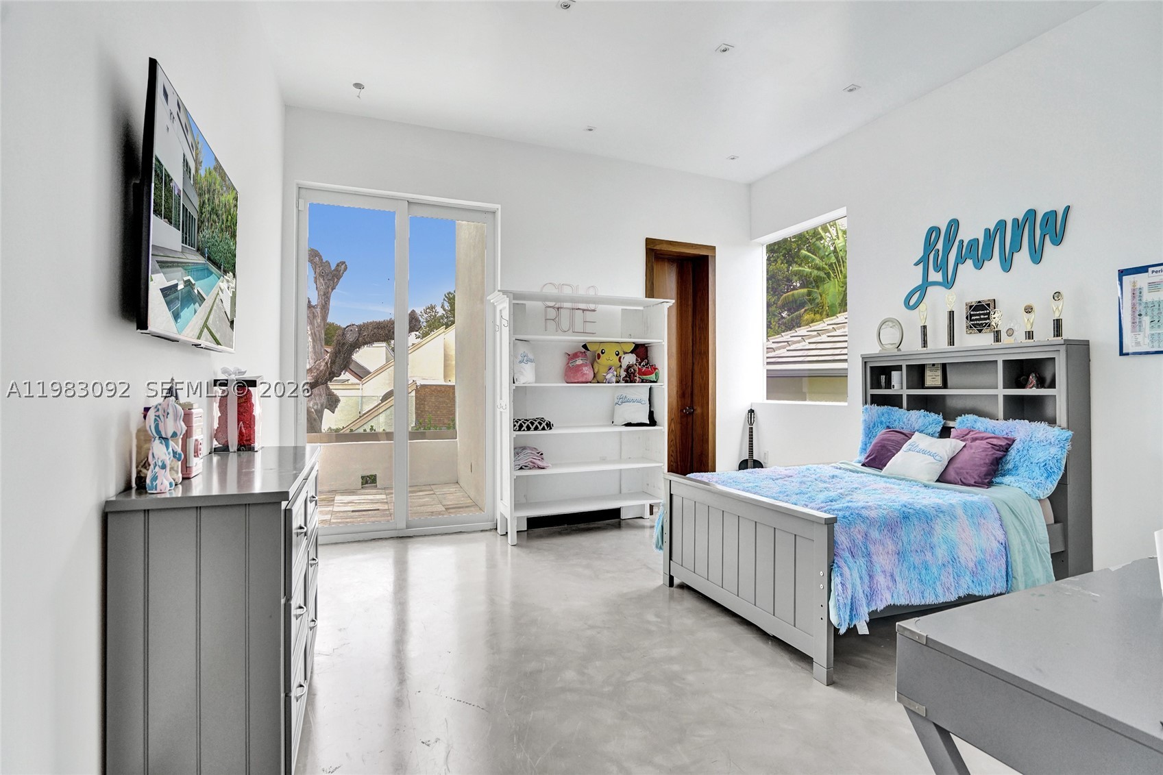 OAK HAMMOCK ESTATES - Residential