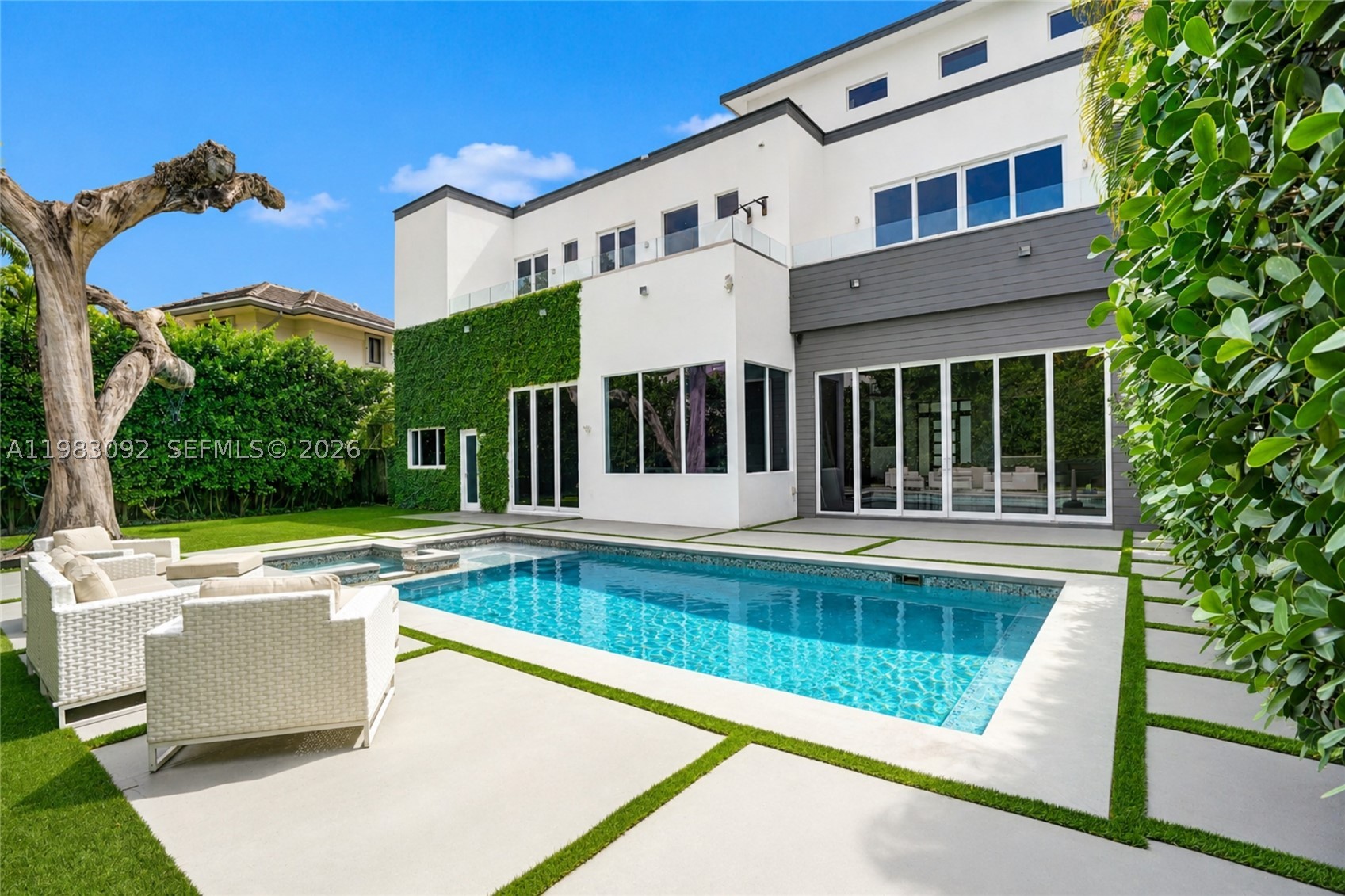 OAK HAMMOCK ESTATES - Residential