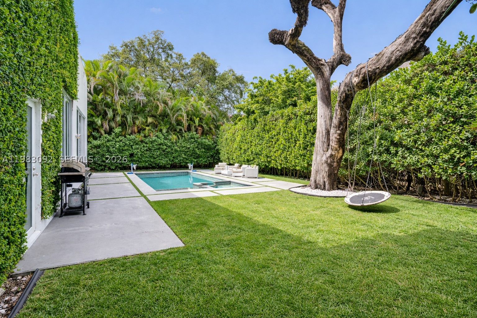 OAK HAMMOCK ESTATES - Residential