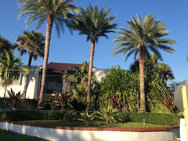 BLEAU FONTAINE CONDO #ONE - Residential Lease