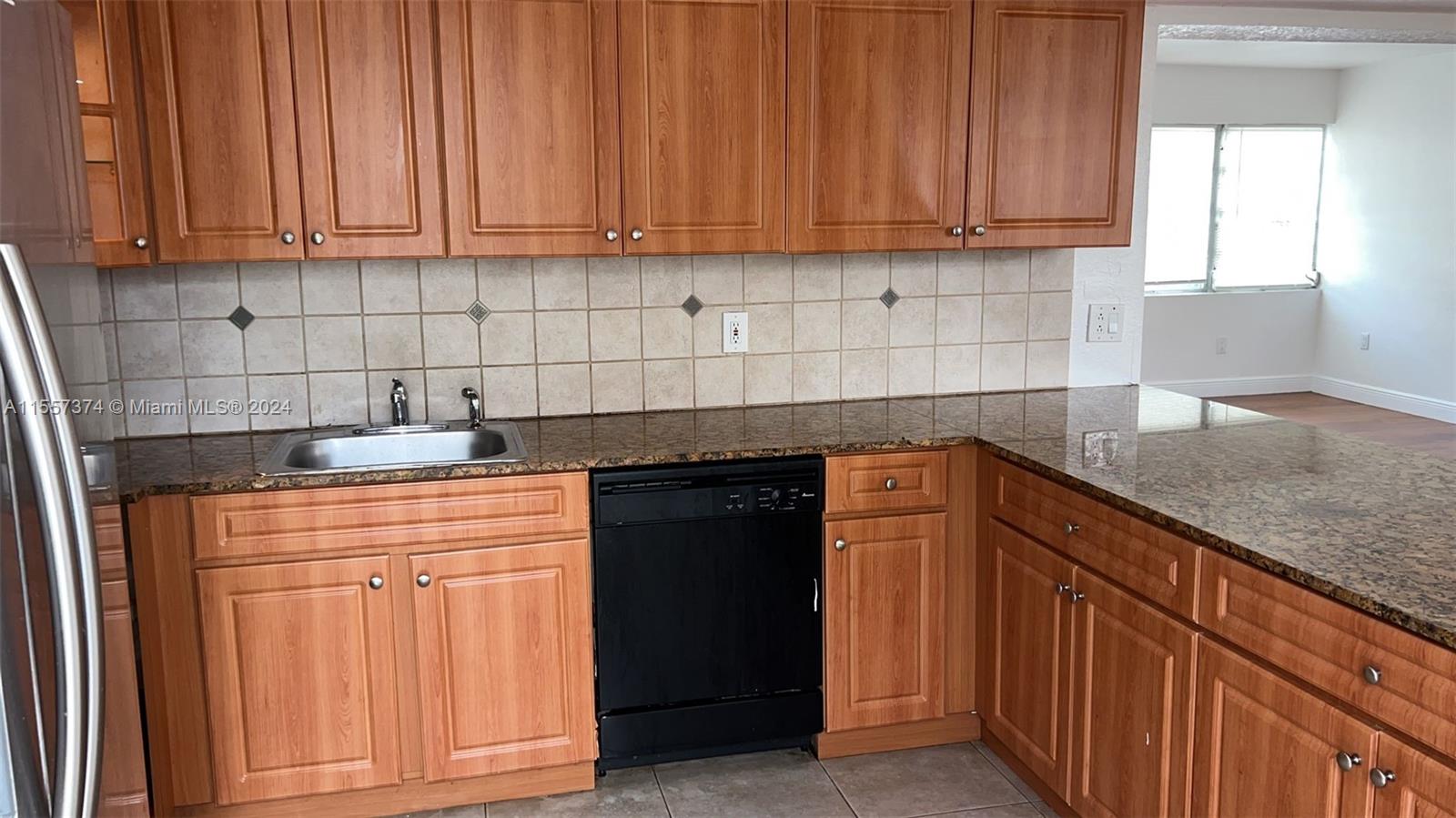 OCEAN BLVD ESTATES SEC A - Residential Lease