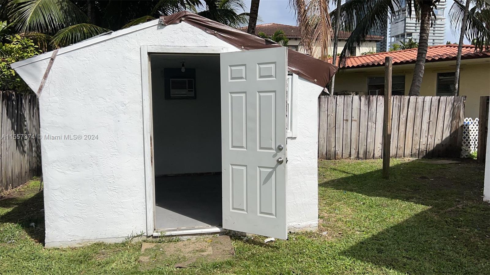 OCEAN BLVD ESTATES SEC A - Residential Lease