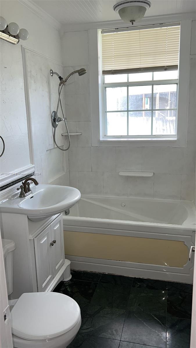 OCEAN BLVD ESTATES SEC A - Residential Lease