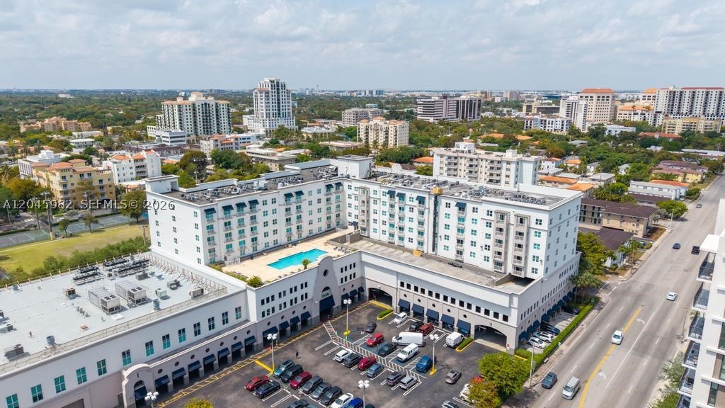 DOUGLAS GRAND CONDO - Residential Lease