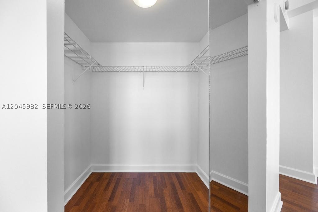 DOUGLAS GRAND CONDO - Residential Lease