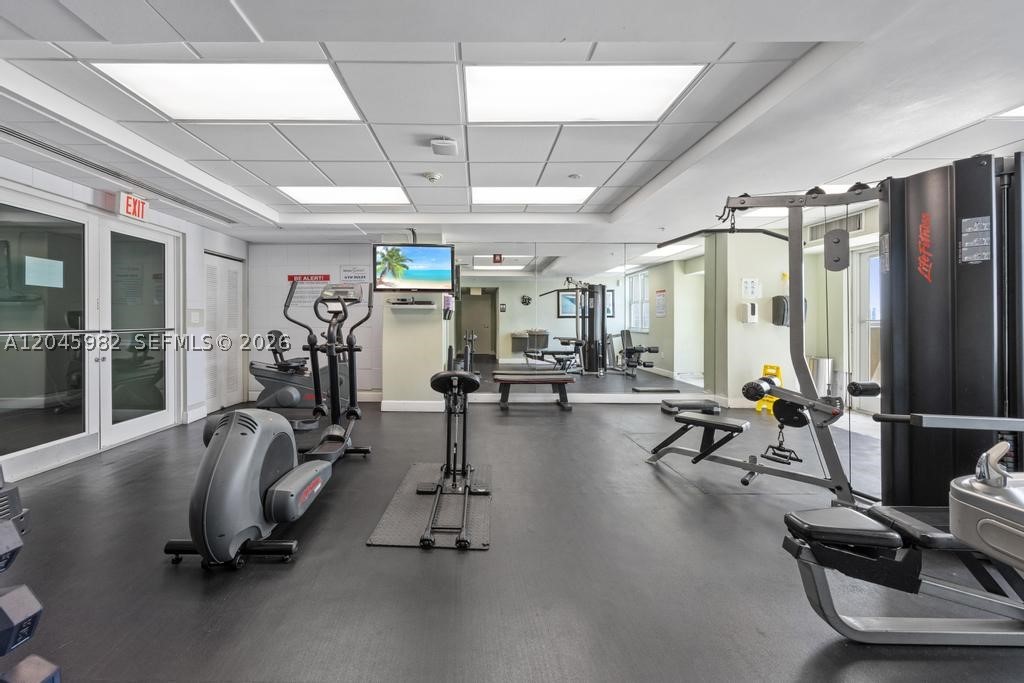DOUGLAS GRAND CONDO - Residential Lease